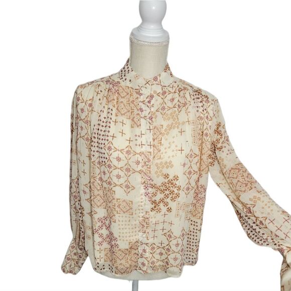 Fate Button Up blouse tan/cream Long Sleeve Sz Small - Picture 1 of 11